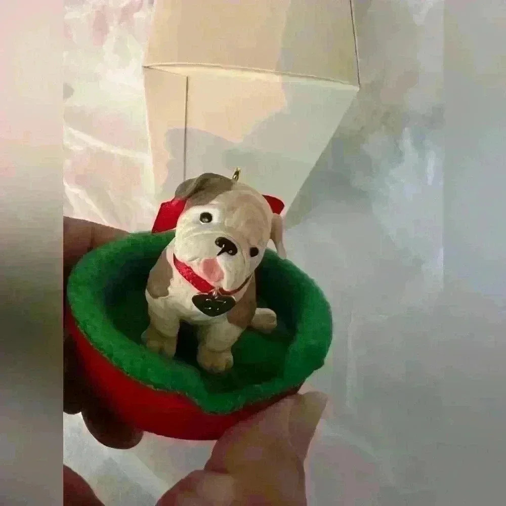 HALLMARK KEEPSAKE 2007 PUPPY LOVE DOG 17TH IN SERIES CHRISTMAS TREE ORNAMENT NEW - Picture 3 of 5